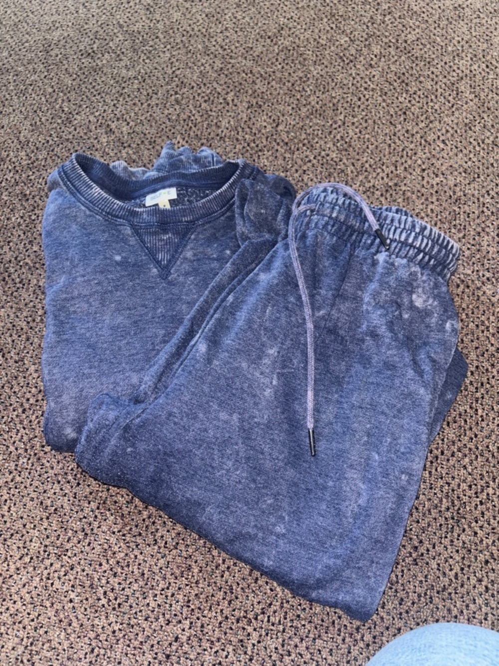Cozy Women’s Navy Sweatshirt and Jogger Set - Unbranded